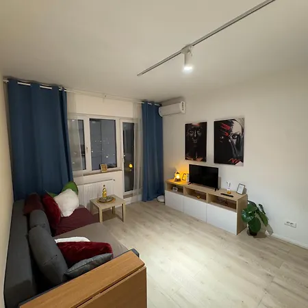 Apartment * 布加勒斯特